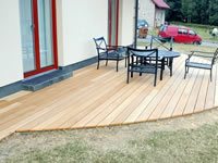 zvolením terasových prken z garapy získáte kvalitní decking s dlouhou životností